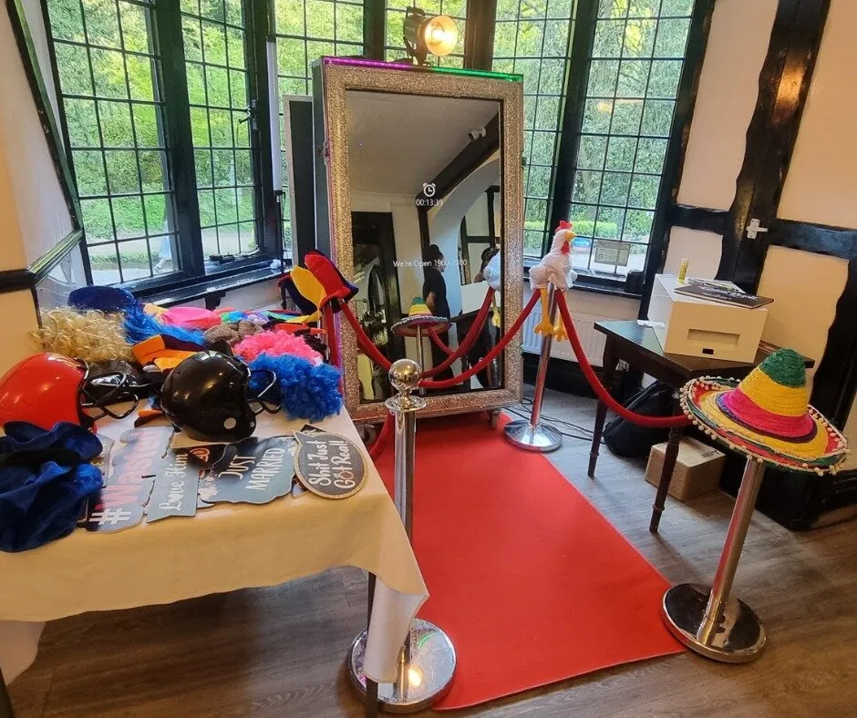 Magic mirror setup in Tudor venue
