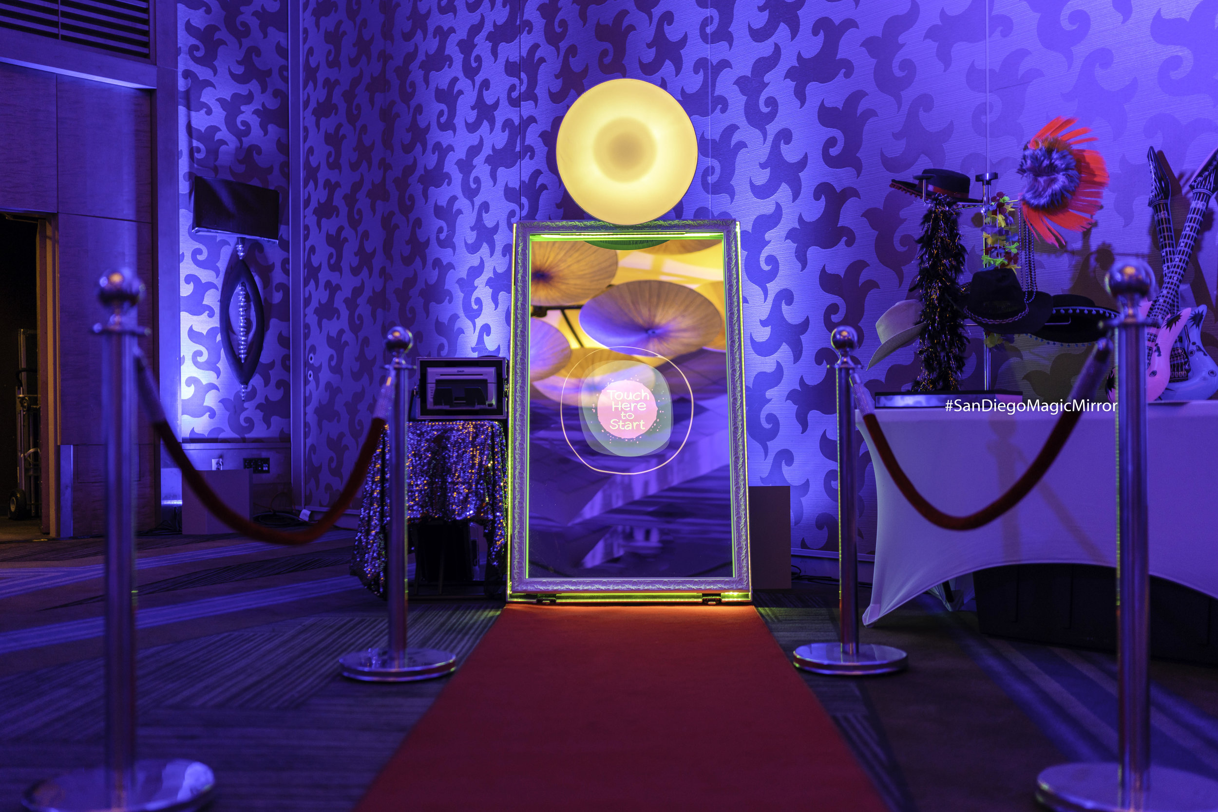 Magic Mirror hire - CandidCamera