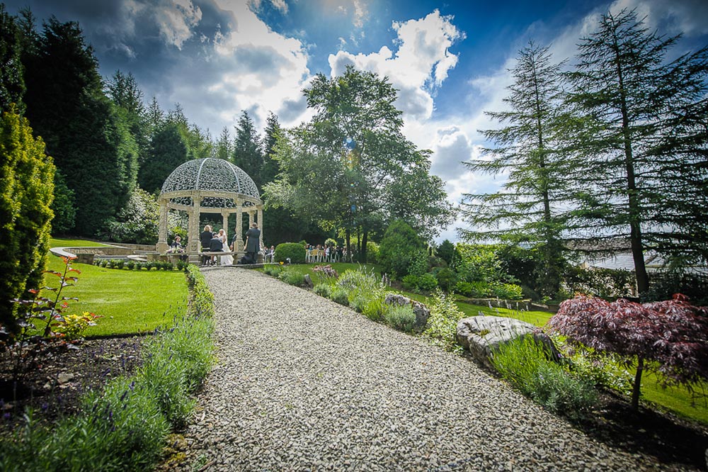 The Saddleworth Hotel